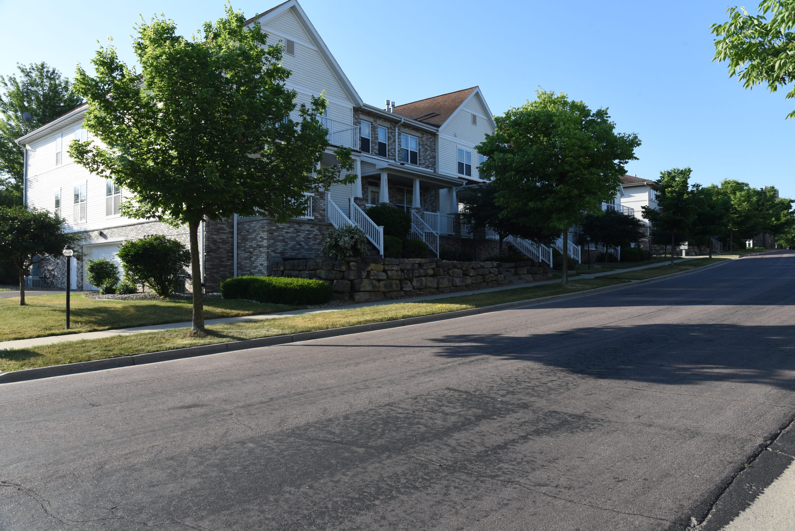 Rockery Pointe units view from street